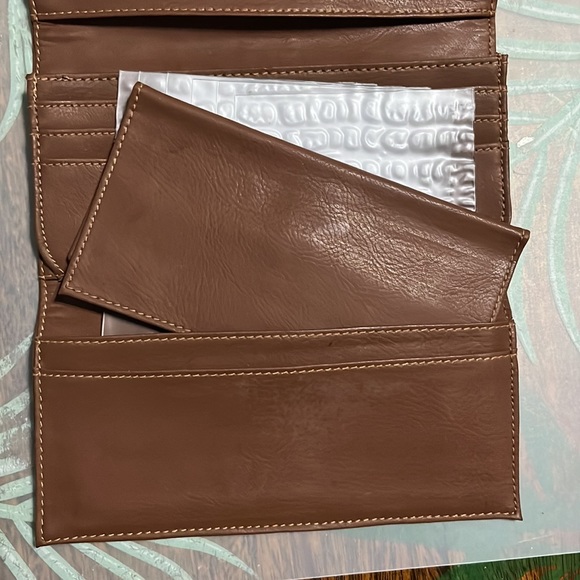 First Issue wallet - Picture 4 of 6